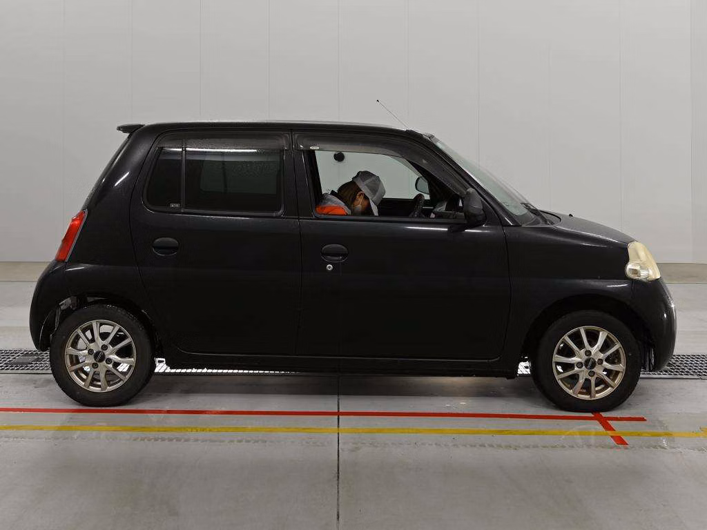 DAIHATSU ESSE