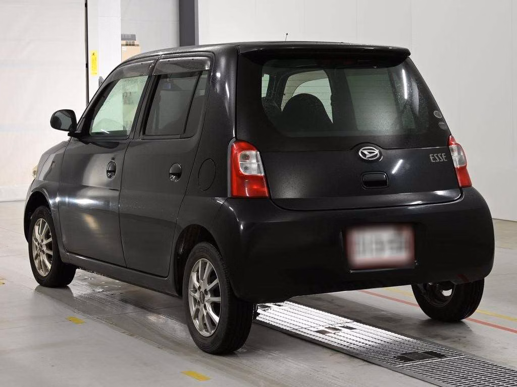 DAIHATSU ESSE