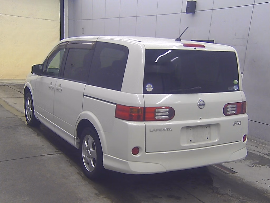 NISSAN LAFESTA