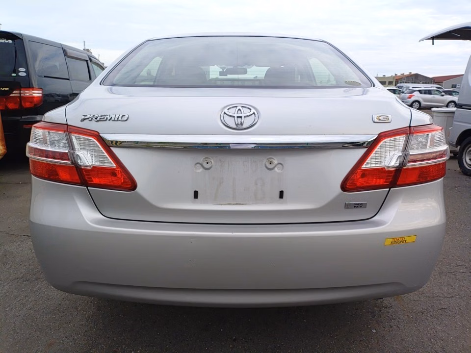 TOYOTA PREMIO
