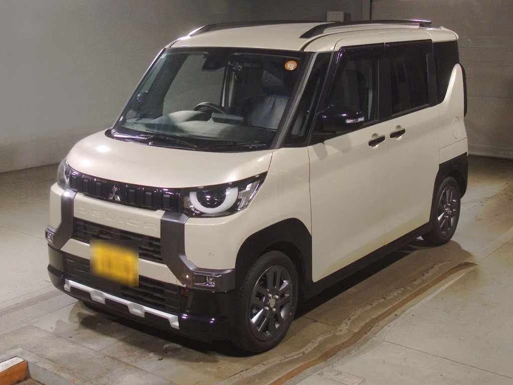 MITSUBISHI DELICA MINI