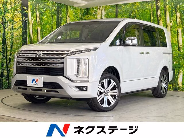 Mitsubishi Delica D:5