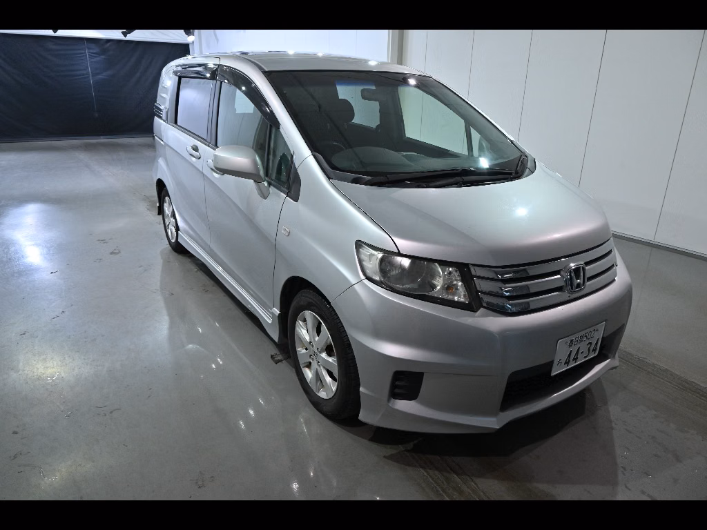 HONDA FREED SPIKE