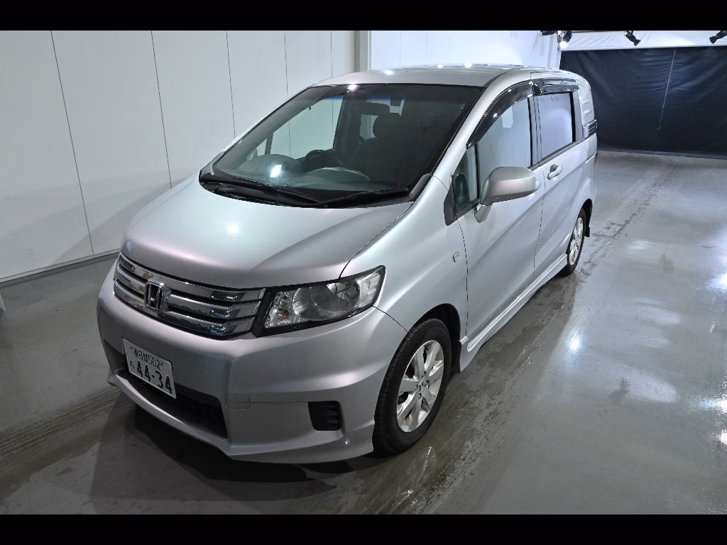 HONDA FREED SPIKE
