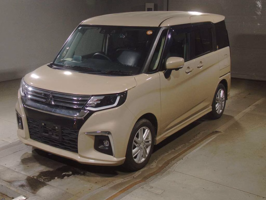 Mitsubishi Delica D:2
