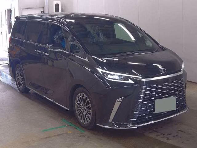 LEXUS LM500H
