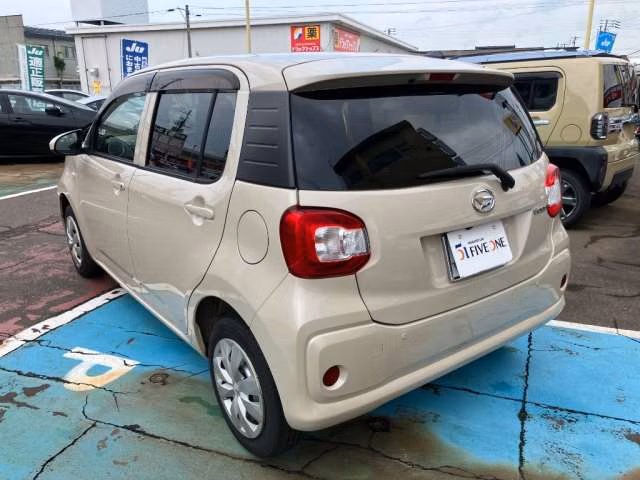 DAIHATSU BOON