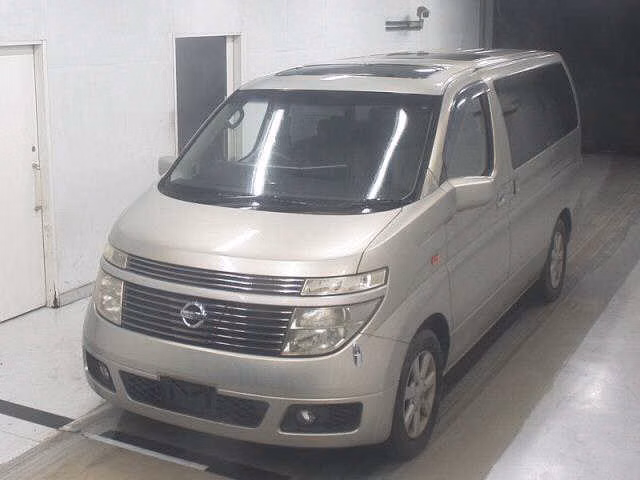 NISSAN ELGRAND