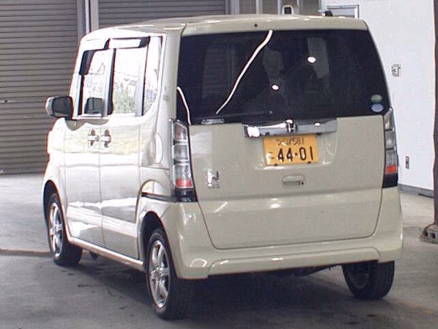 HONDA N-BOX