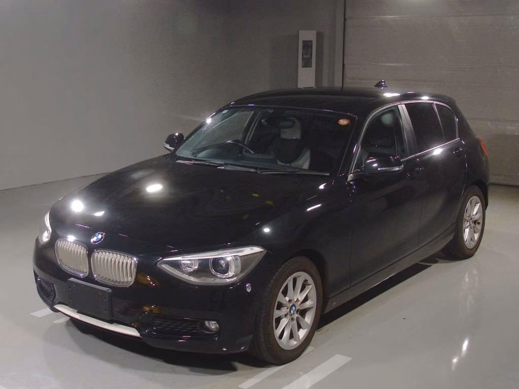 BMW 1-SERIES