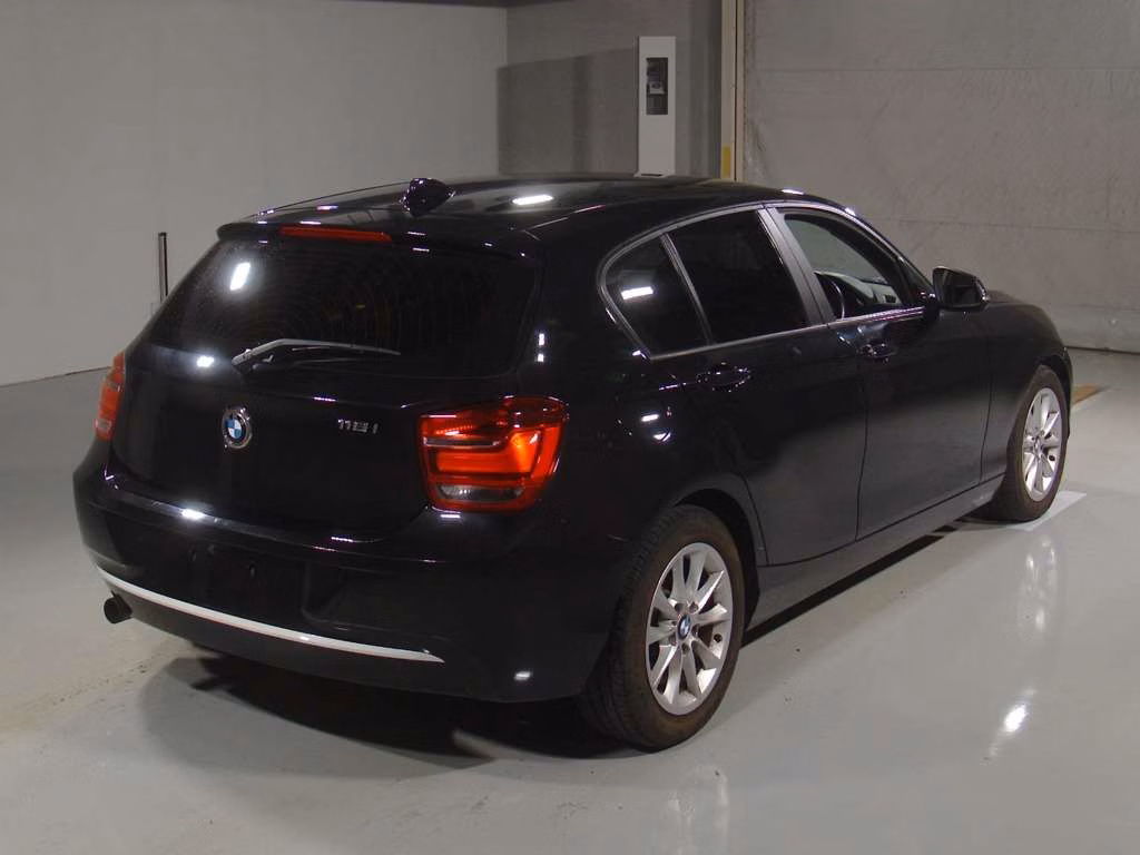 BMW 1-SERIES