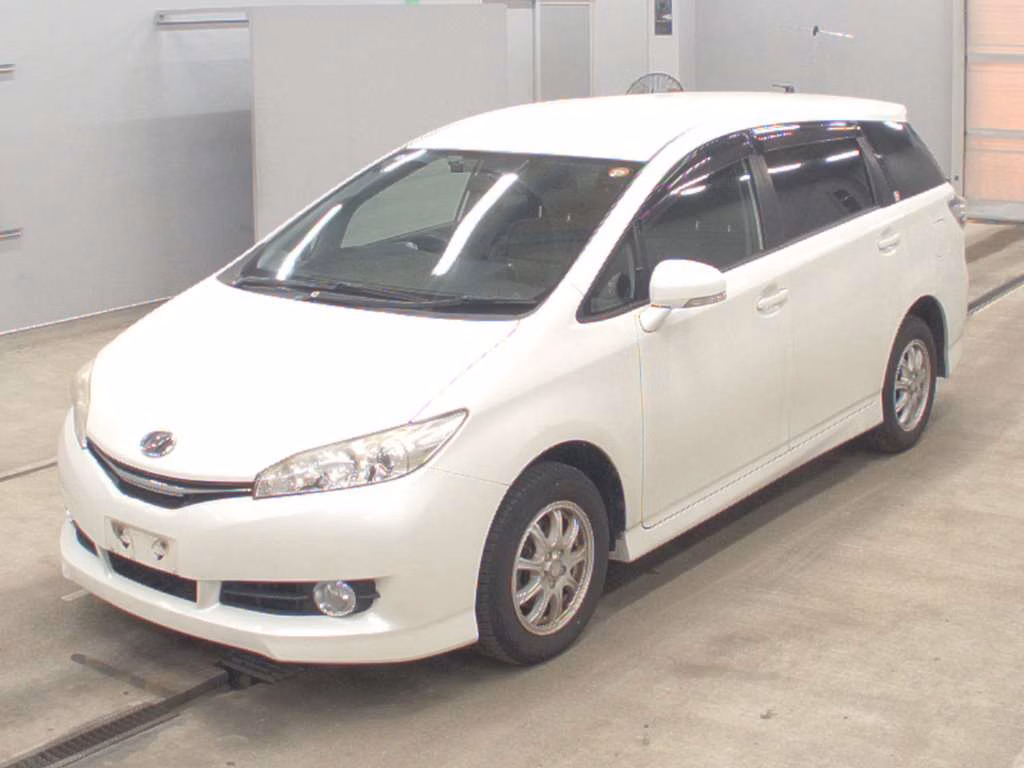 TOYOTA WISH