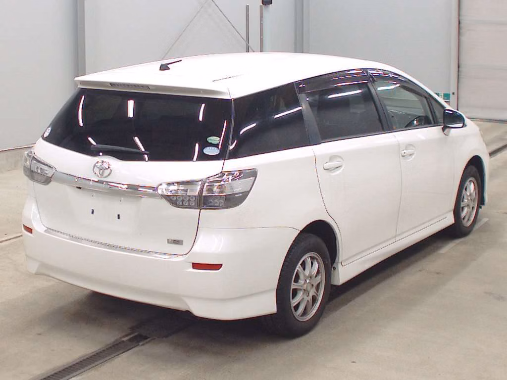 TOYOTA WISH