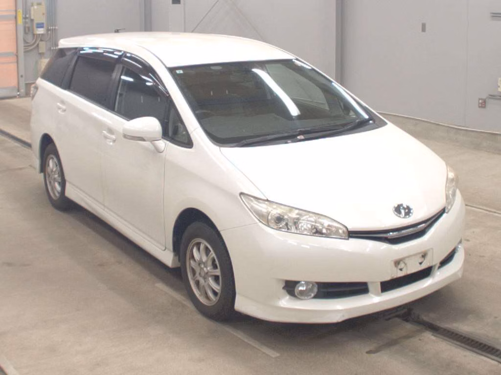 TOYOTA WISH