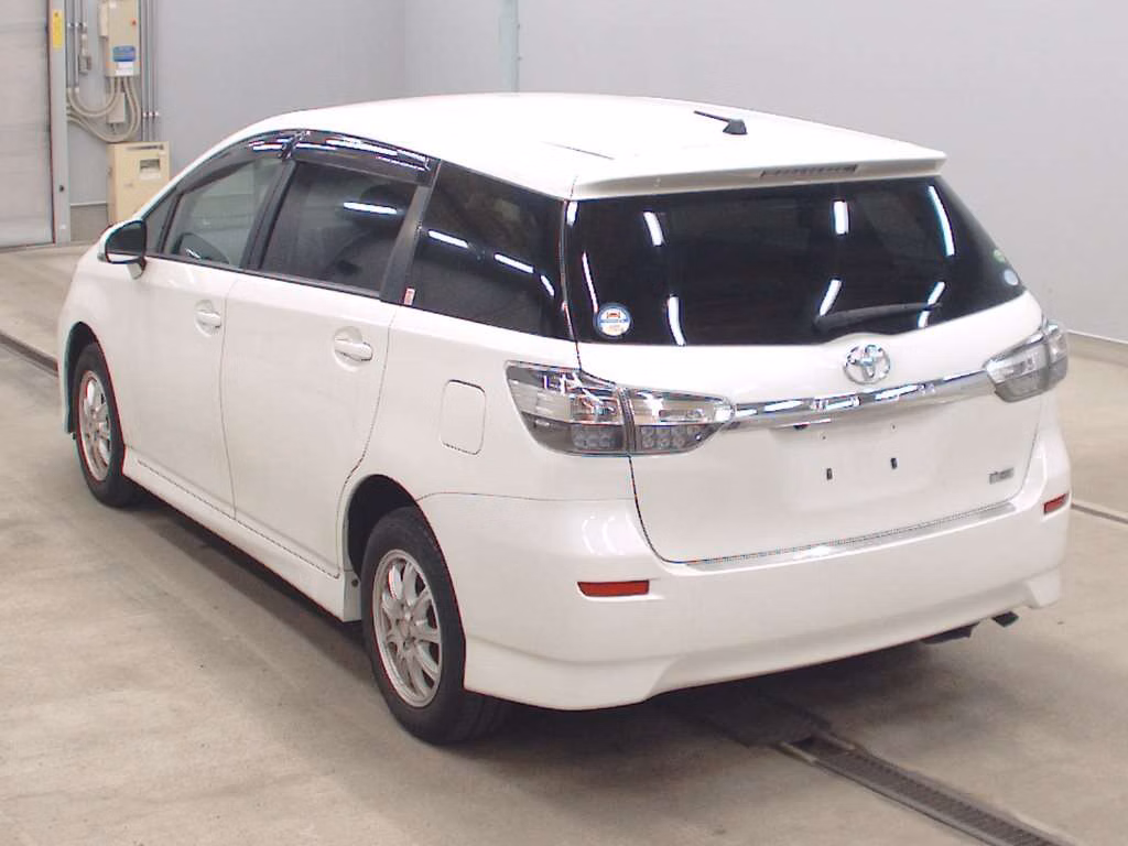 TOYOTA WISH