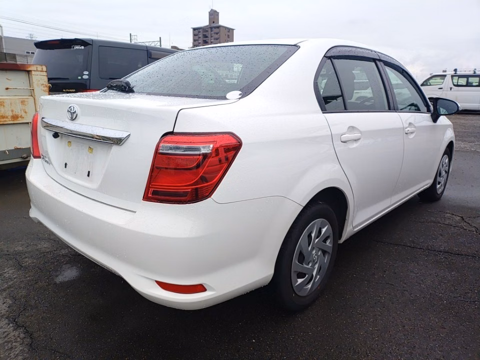TOYOTA COROLLA AXIO
