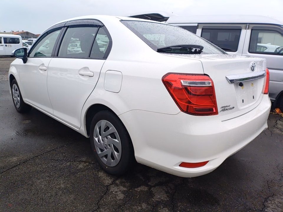 TOYOTA COROLLA AXIO