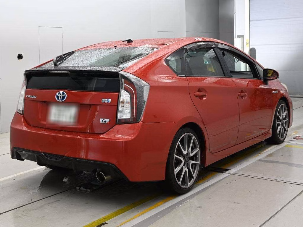TOYOTA PRIUS