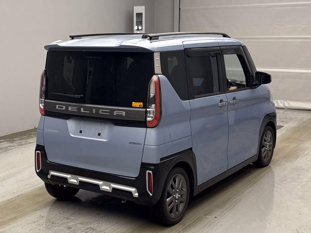 MITSUBISHI DELICA MINI
