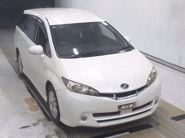 TOYOTA WISH
