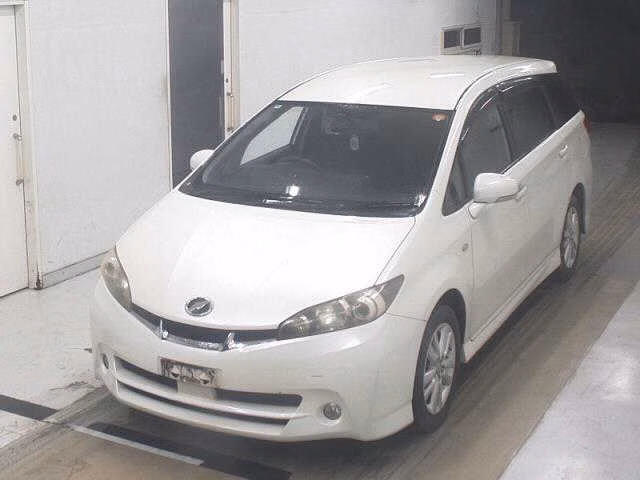 TOYOTA WISH