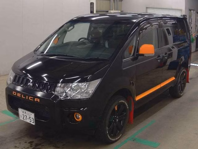 Mitsubishi Delica D:5