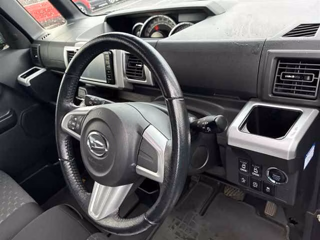 DAIHATSU WAKE