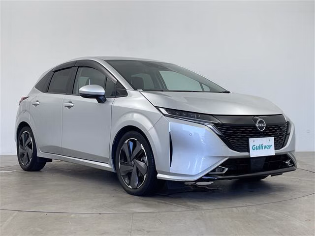 Nissan Aura