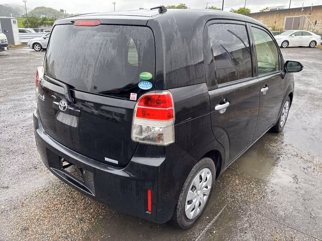 TOYOTA SPADE