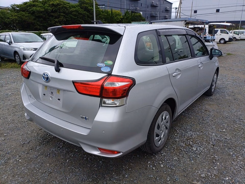 TOYOTA COROLLA FIELDER