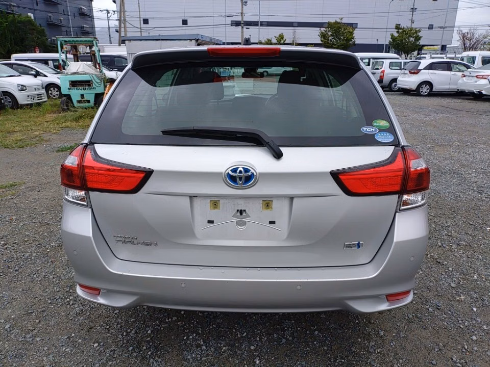 TOYOTA COROLLA FIELDER