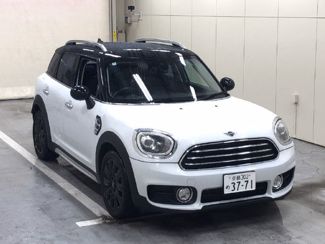 MINI CROSSOVER