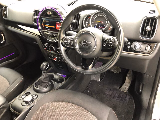 MINI CROSSOVER