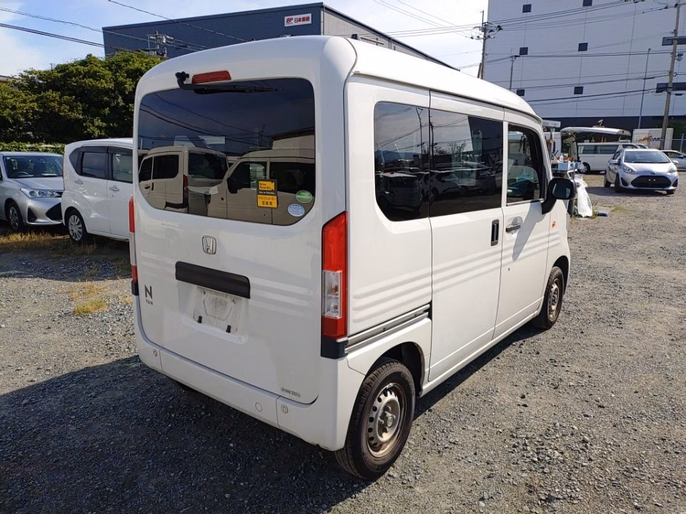 HONDA N-VAN