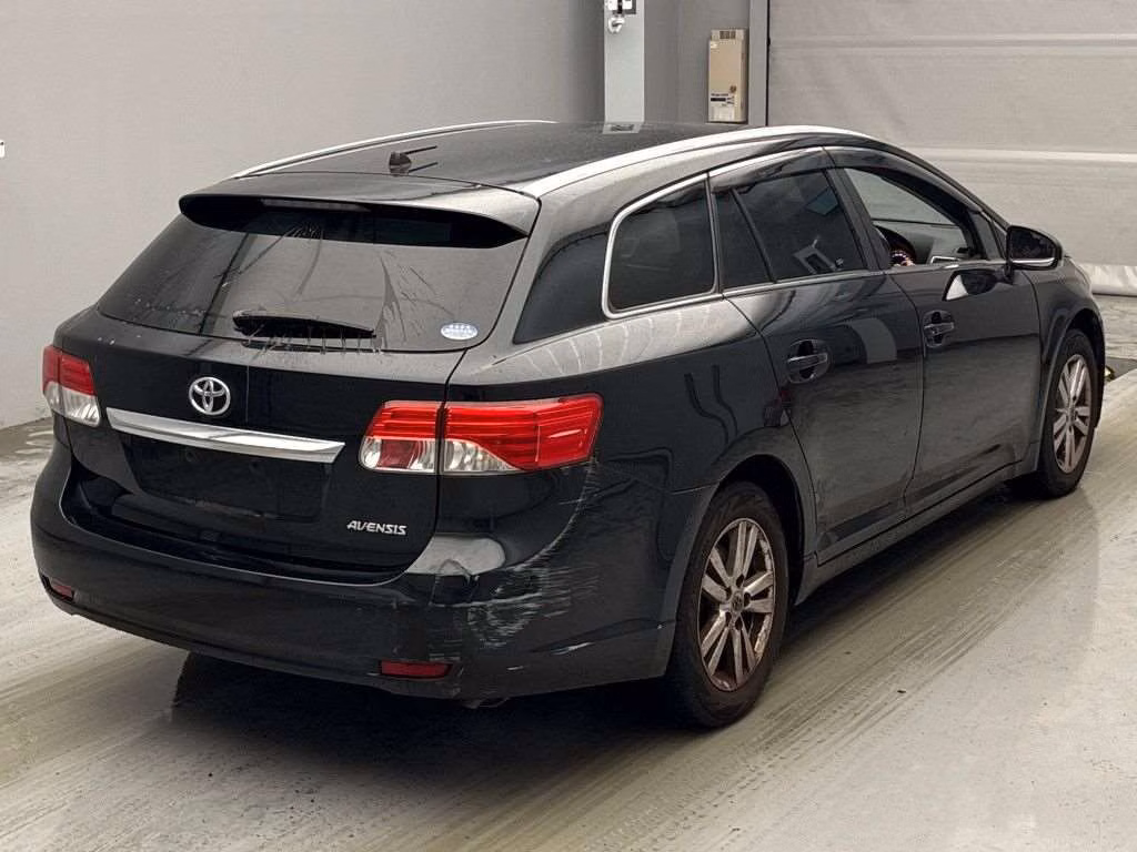TOYOTA AVENSIS