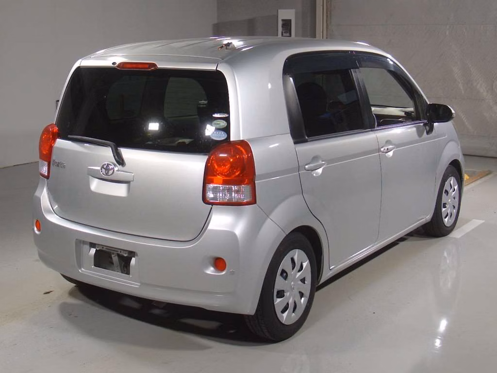 TOYOTA PORTE