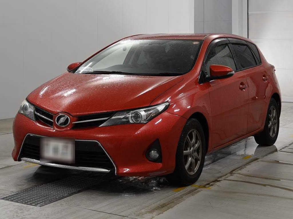TOYOTA AURIS
