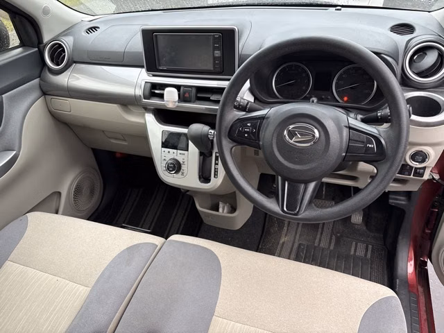 DAIHATSU CAST