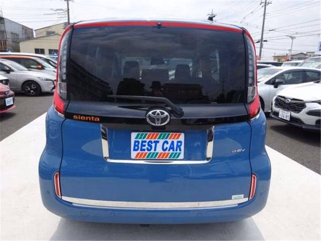 TOYOTA SIENTA