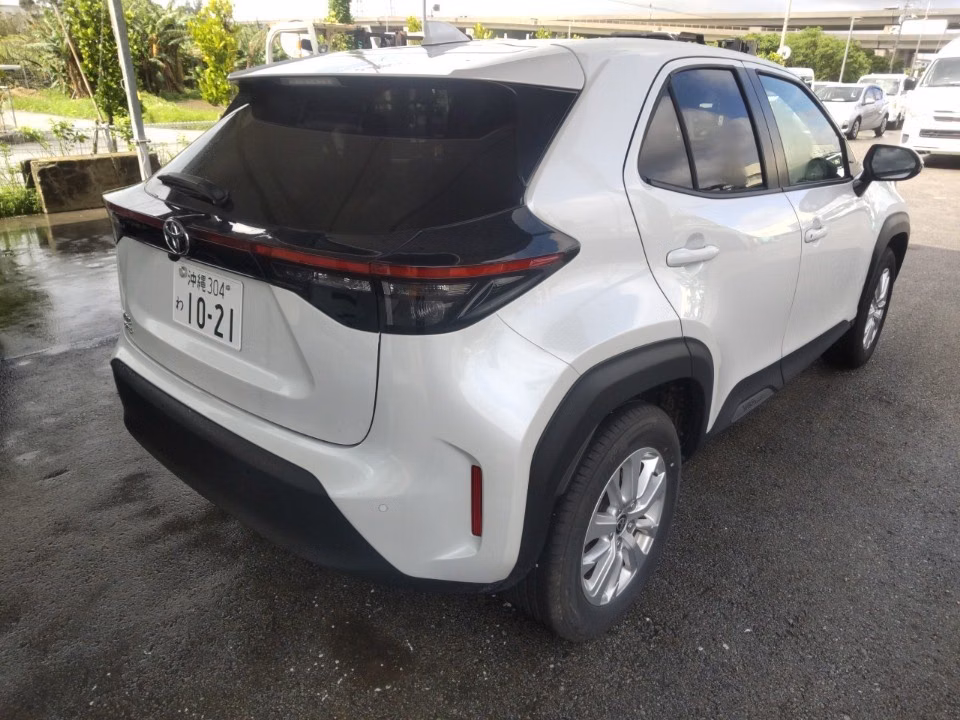 TOYOTA YARIS CROSS
