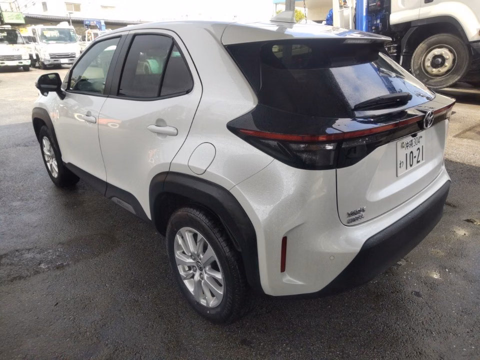 TOYOTA YARIS CROSS