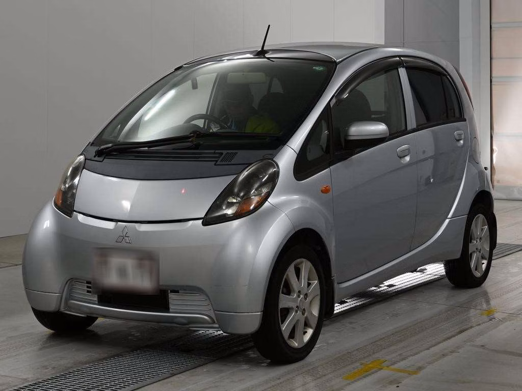 MITSUBISHI I