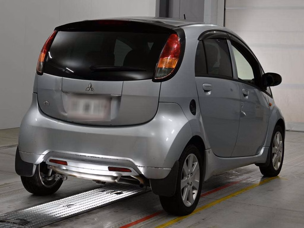 MITSUBISHI I