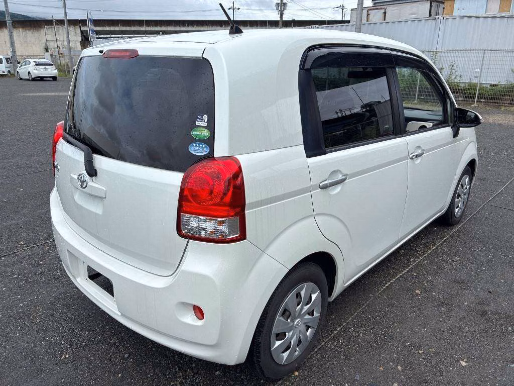 TOYOTA PORTE