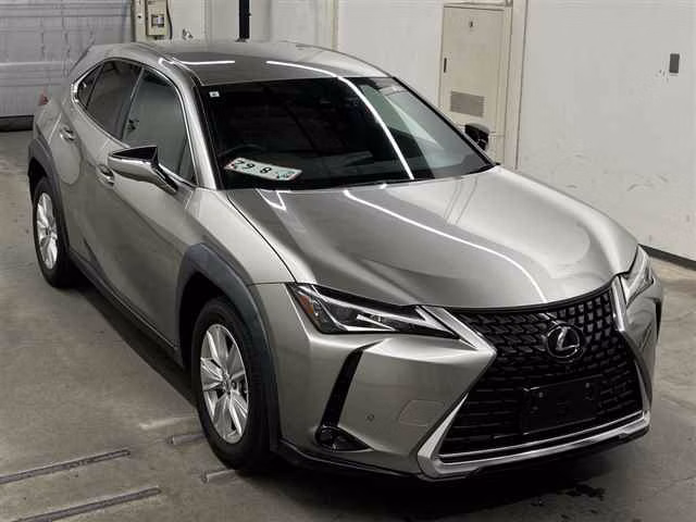 Lexus UX200