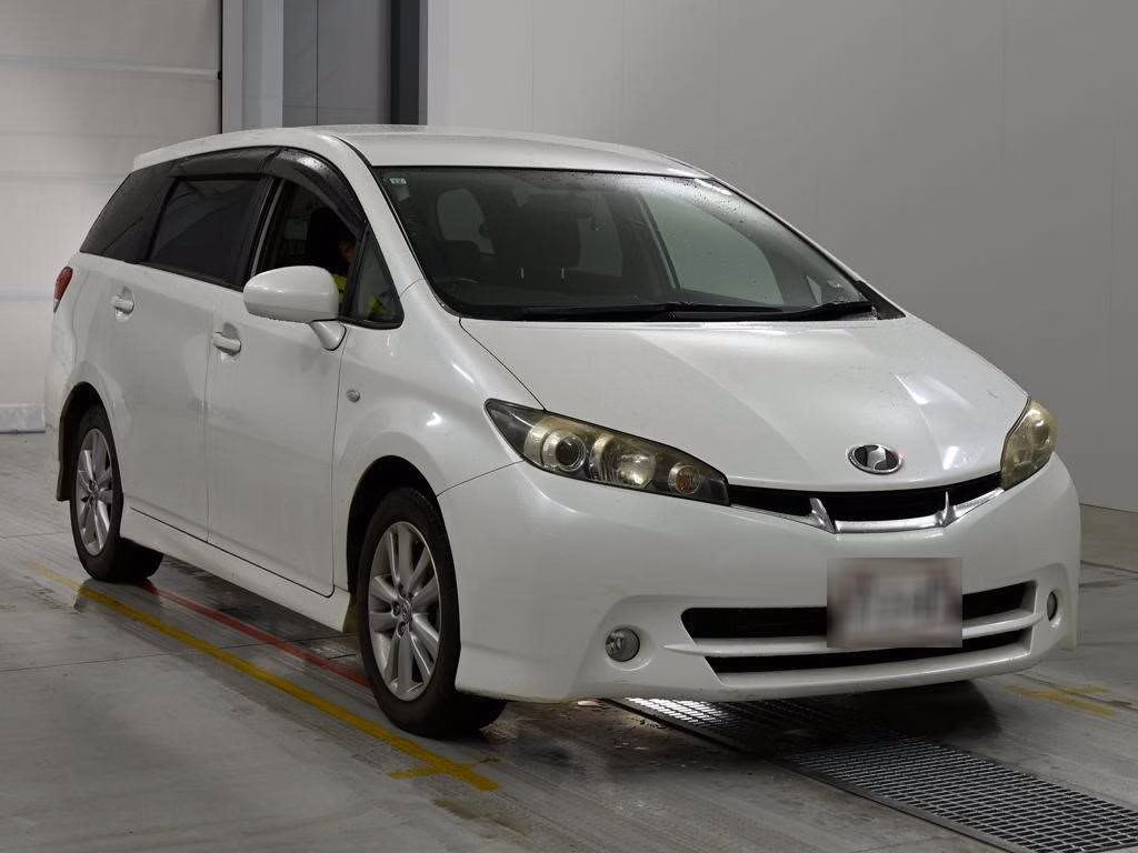 TOYOTA WISH