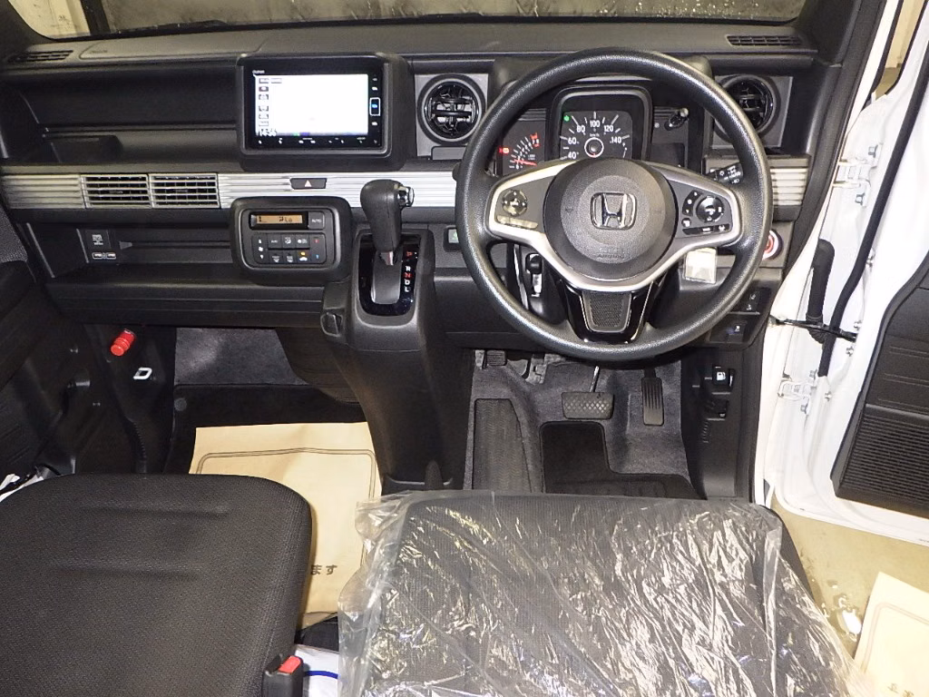 HONDA N-VAN