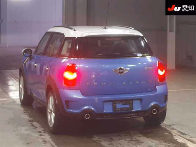 MINI CROSSOVER