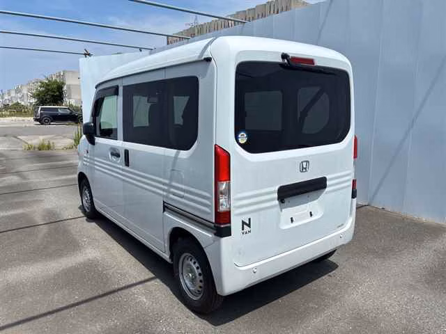 HONDA N-VAN