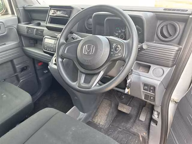 HONDA N-VAN